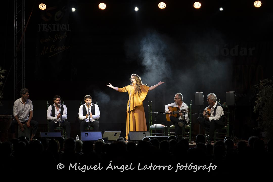 fotografía cantaora Argentina, en el 50 festival flamenco de jódar